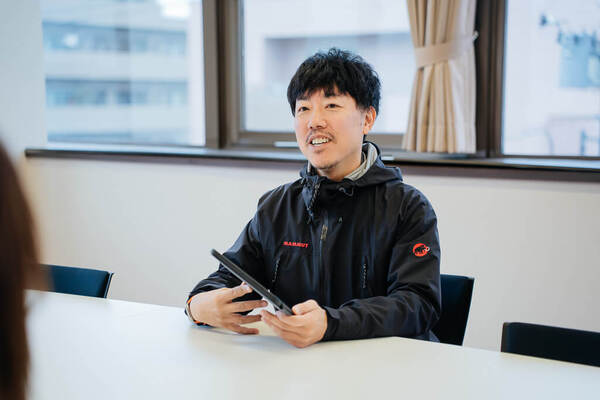 社員を信頼し、挑戦を後押ししています。