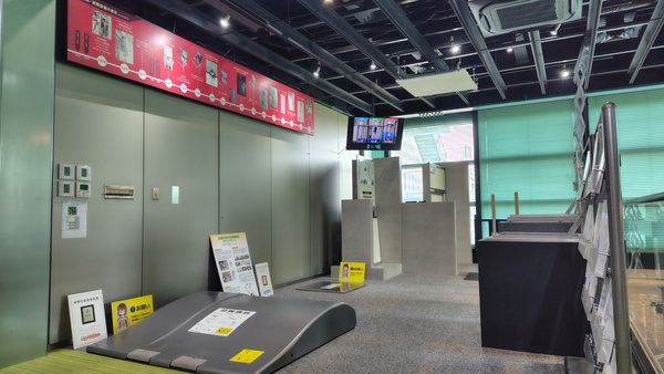 【東京】施工管理/建材メーカー業界トップシェア/未経験者歓迎/年間休日126日/福利厚生充実◎