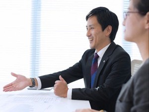 ＜広島県広島市＞年間休日120日/土日休み/月平均残業20時間程度/転勤なし/ビル管理営業・現場管理スタッフ