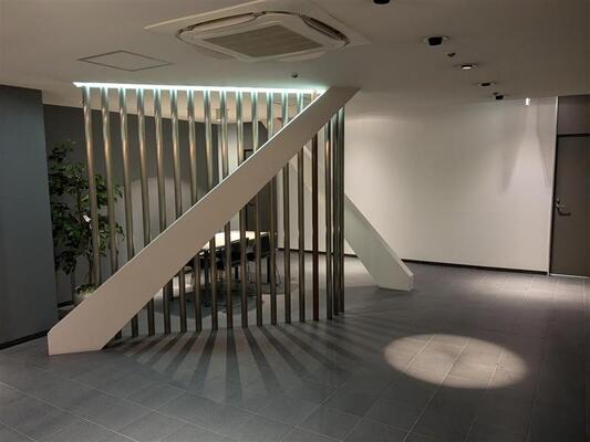 【大阪/未経験歓迎】官公庁を支えるリサーチ職！土日祝休＆年休120日以上でプライベートも充実