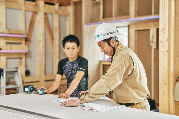 【木造・S造/共同住宅・福祉施設の施工管理】応募~内定最短2週間/年休125日~/転勤無/賞与年3回