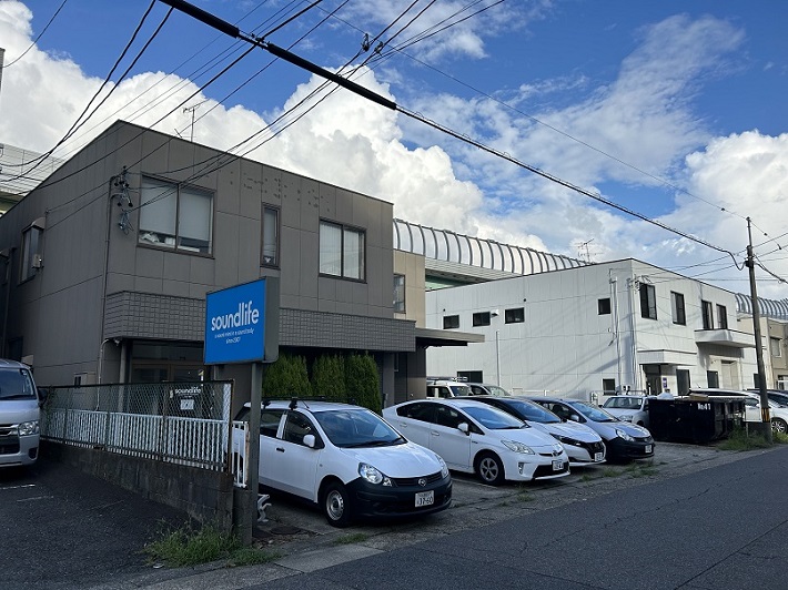 【静岡】年休130日・賞与年2回・住宅手当最大4万・未経験OK／新設支社の電気工事スタッフ