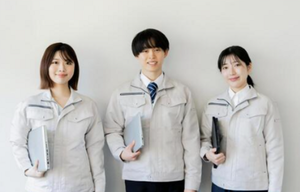 静岡｜電気施工管理｜有資格者歓迎！東証上場の安定感。残業月2h・土日祝休・最高年収1000万で家族も安心！