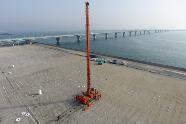 <大阪>【公共土木工事の現場作業員】将来の施工管理候補/土日祝休み/賞与3.8ヶ月分の実績!