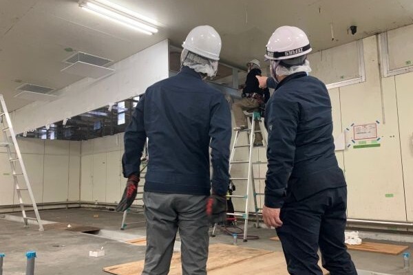 【東京都・施工管理】東証プライムグループの安定基盤｜年休125日・土日祝休｜賞与5ヶ月分の実績！