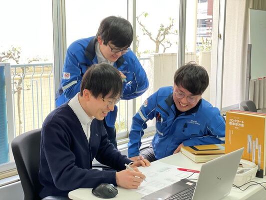 旭コンクリート工業株式会社の京都市【構造物施工の土木施工管理】東証スタンダード上場／年間休日125日／土日祝休みの画像