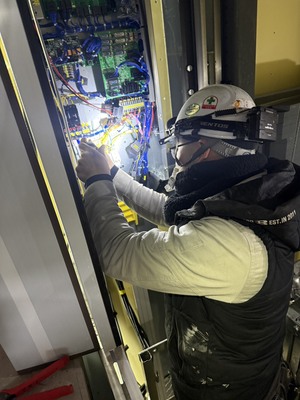 Color Japan株式会社の<神奈川県川崎市>【電気設備工事の現場作業員】有名施設の実績多数/経験者歓迎/資格取得全額補助の画像