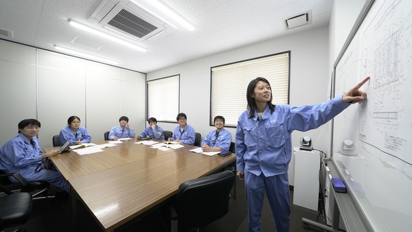 株式会社広築の＜兵庫県姫路市＞【工業炉組立の現場作業員】年間休日120日／賞与4.1ヶ月分(昨年実績)／各種手当充実の画像