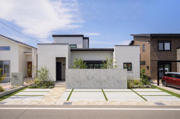 ヤマト住建株式会社の＜群馬県＞【注文住宅の施工管理】平均年収600万円／19時退社／定着率90％以上の画像