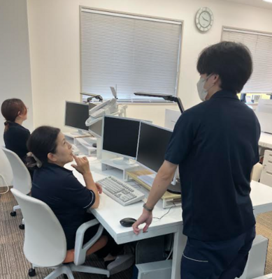 株式会社クニヒラ電設の＜千葉県市川市＞【RCマンション等の電気設備積算・見積（積算）】残業月平均5 h／年休129日・完全週休2日／転勤なしの画像