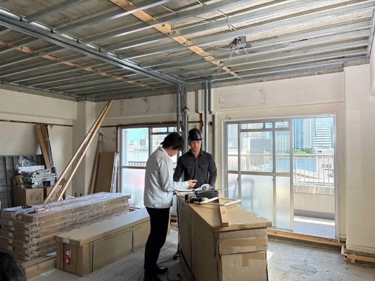 ビズマーチ株式会社の＜東京都＞【マンション・戸建リフォームの建築施工管理】年休125日／残業少なめ／年収1200万円可の画像